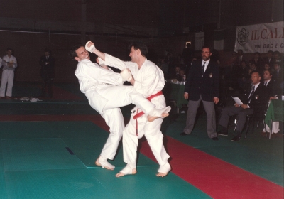 1987 | Degli Abbati vince il titolo europeo di karate