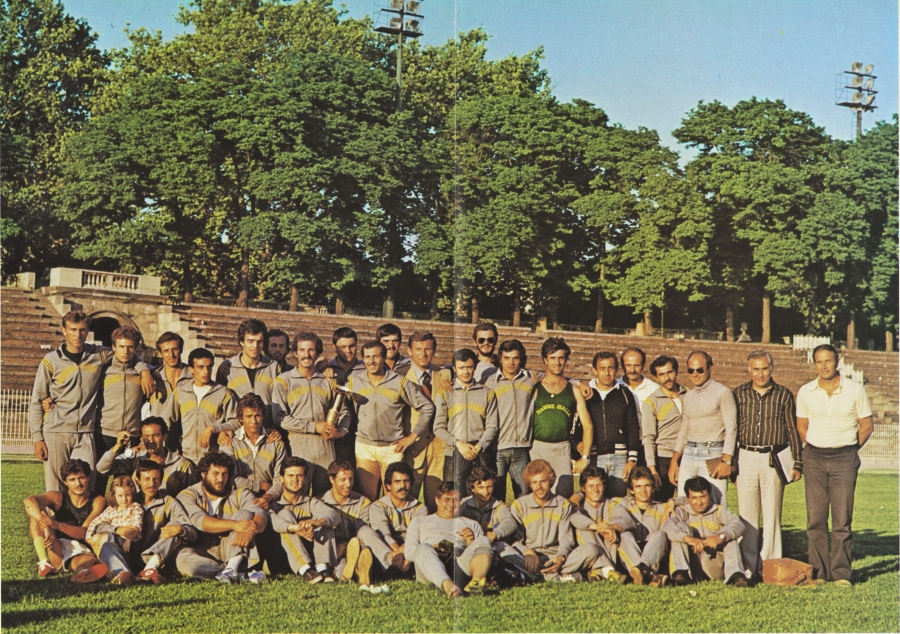 La squadra del Gruppo Atletico Fiamme Gialle Campione d&#039;Italia 1977.