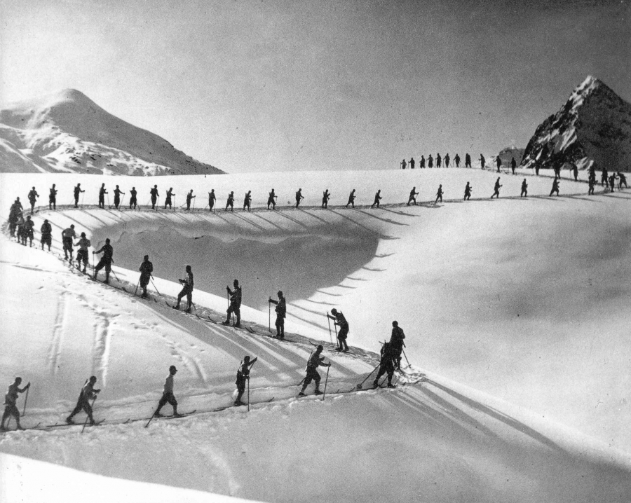 Compagnie della Scuola Alpina in addestramento (Predazzo 1920)