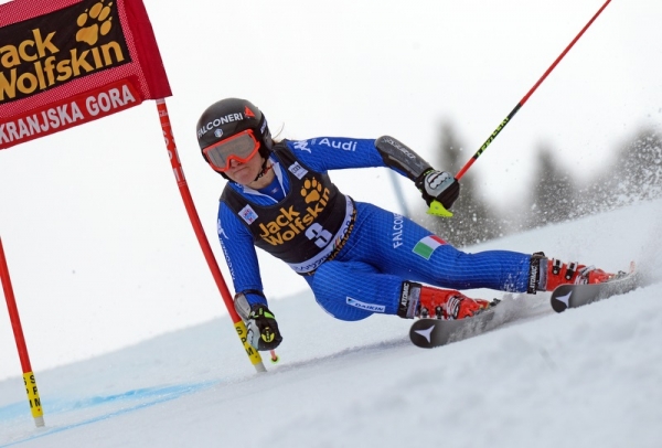 Sci alpino-Coppa del Mondo: “back to back” a Garmisch-Partenkirchen, Sofia Goggia ancora seconda in discesa libera dietro a Lindsey Vonn.