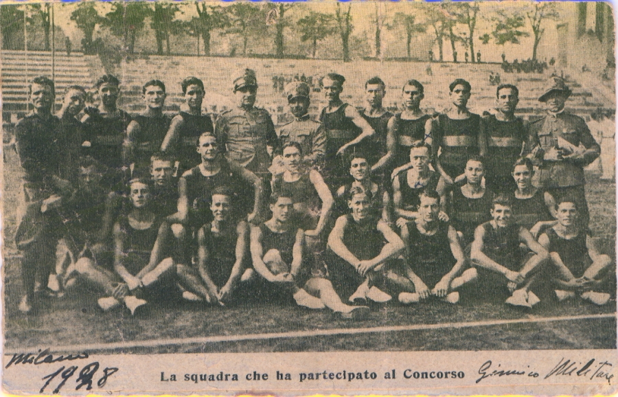 La squadra dei Finanzieri che partecipò al concorso Ginnico Militare del 1908