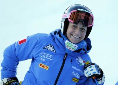 Sci alpino-Coppa del Mondo: Elena Fanchini ai piedi del podio nella discesa libera di Lake Louise.