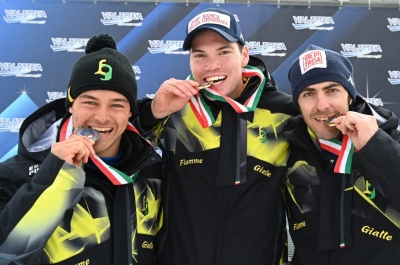 Da sx. Kastlunger, Vinatzer e Gross sul podio degli assoluti di slalom 2022