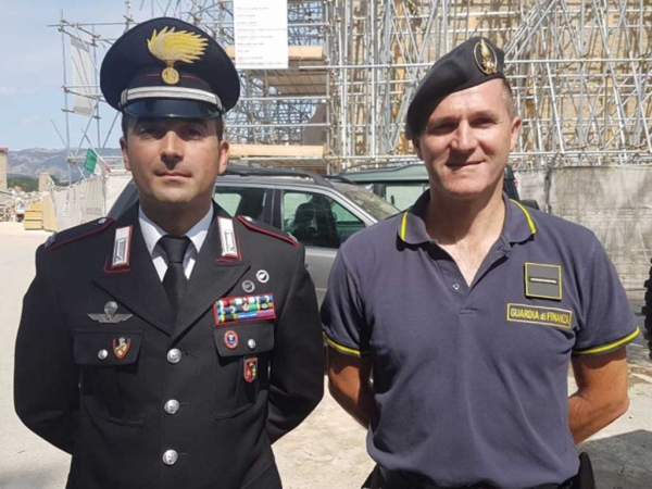 Il M.O. Alessandro Guerrini (Carabinieri) e il M. Angelo Cipolloni (Guardia di Finanza)